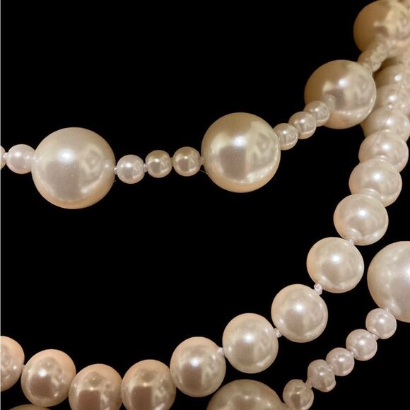 THREE LAYER SOUTH SEA PEARL NECKLACE - Picture 3 of 7